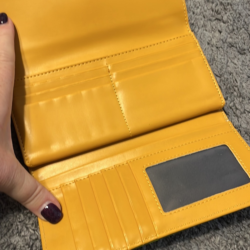 Wallet - Picture 4 of 6